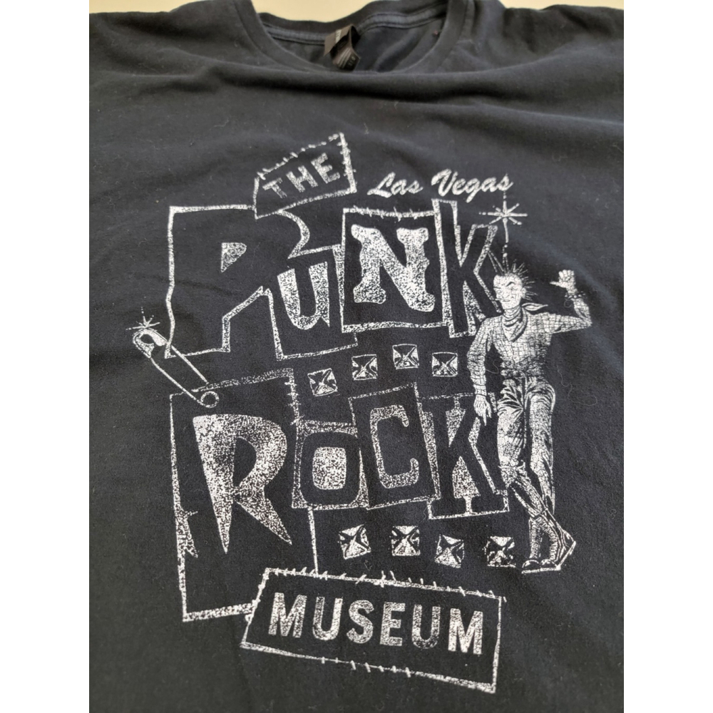 The Punk Rock Museum Shirt Las Vegas Size Large Graphic Print cut tag